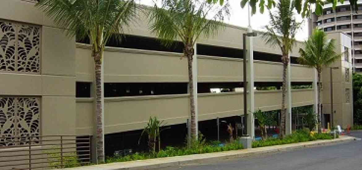 UH Manoa Dole Street Parking